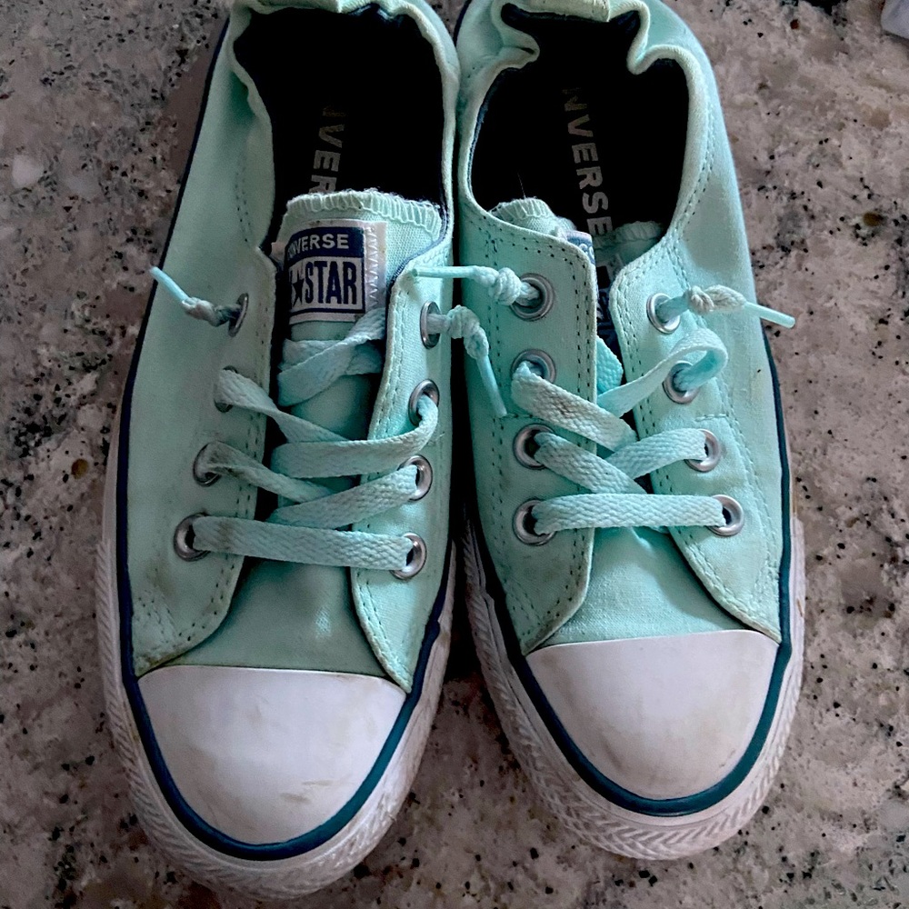 Converse all star scrunched back. Baby blue
